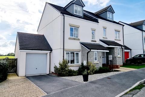 10 Cherry Way, Launceston, PL15 9GR