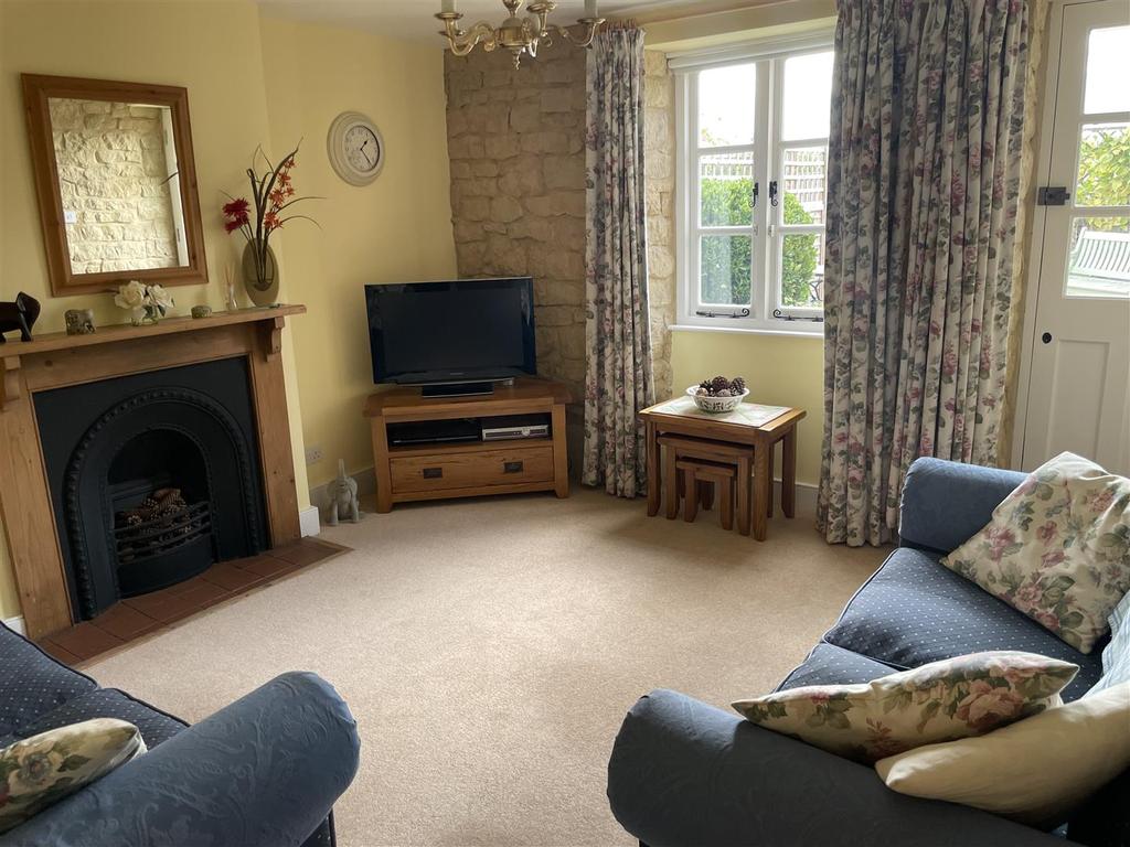 Sitting Room.JPG
