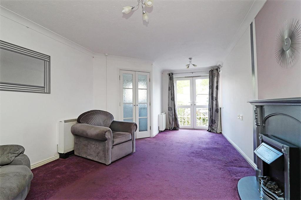 Howard Court, Bedford Drive, Timperley 2 bed retirement property £179,950