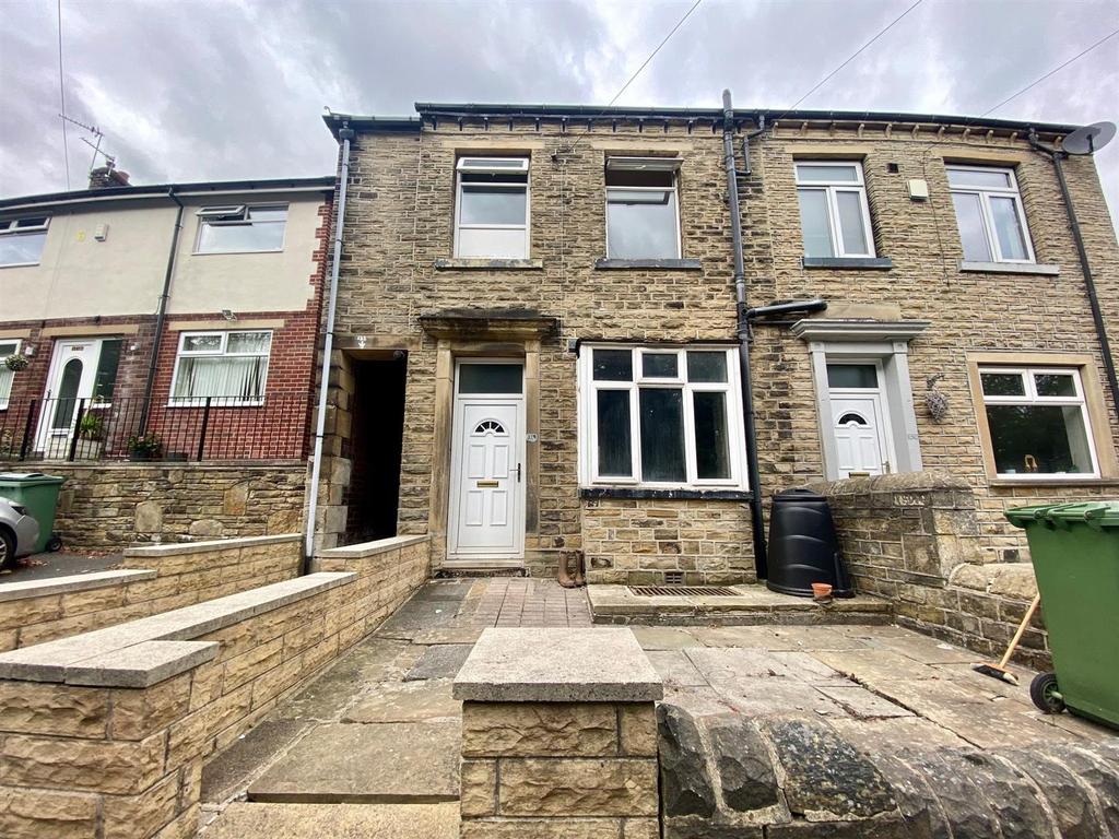 Netheroyd Hill Road, Huddersfield 3 bed semidetached house £90,000