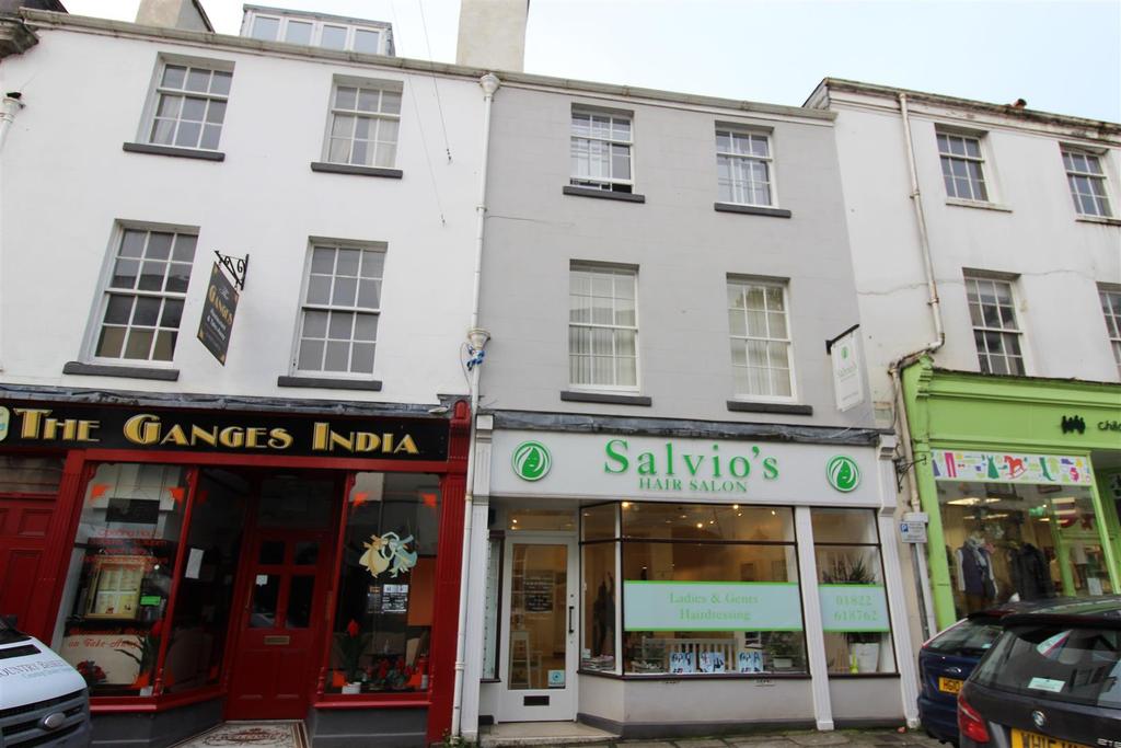 Rear Of 10 West Street, Tavistock 1 bed apartment £425 pcm (£98 pw)