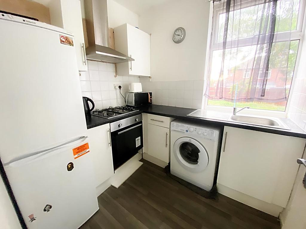 Dene Crescent, Wallsend 2 bed apartment £75,000