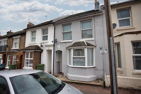 33 Walton Road, Folkestone, CT19 5QR