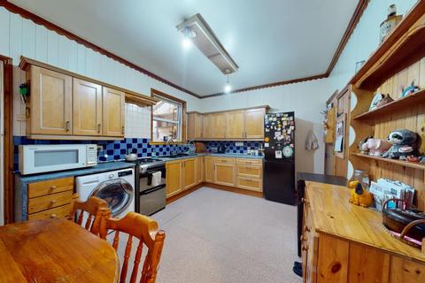 33 Walton Road, Folkestone, CT19 5QR