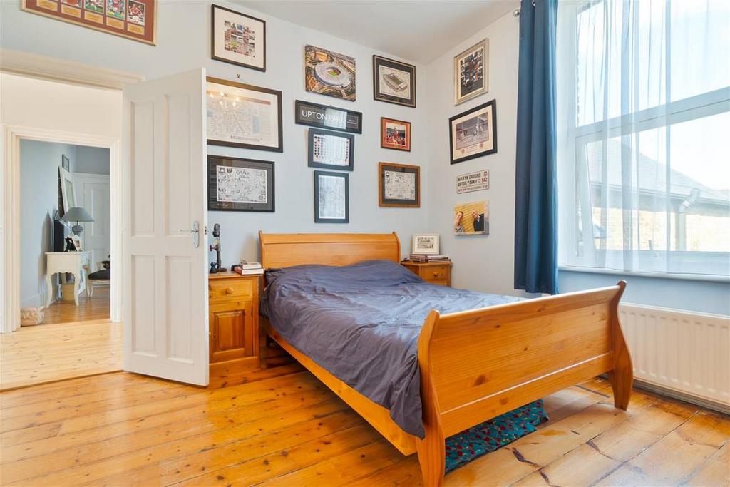 Bedroom One (East)