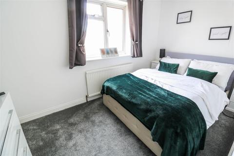 42 Crown Close, Sheering, Bishop's Stortford, CM22 7NX