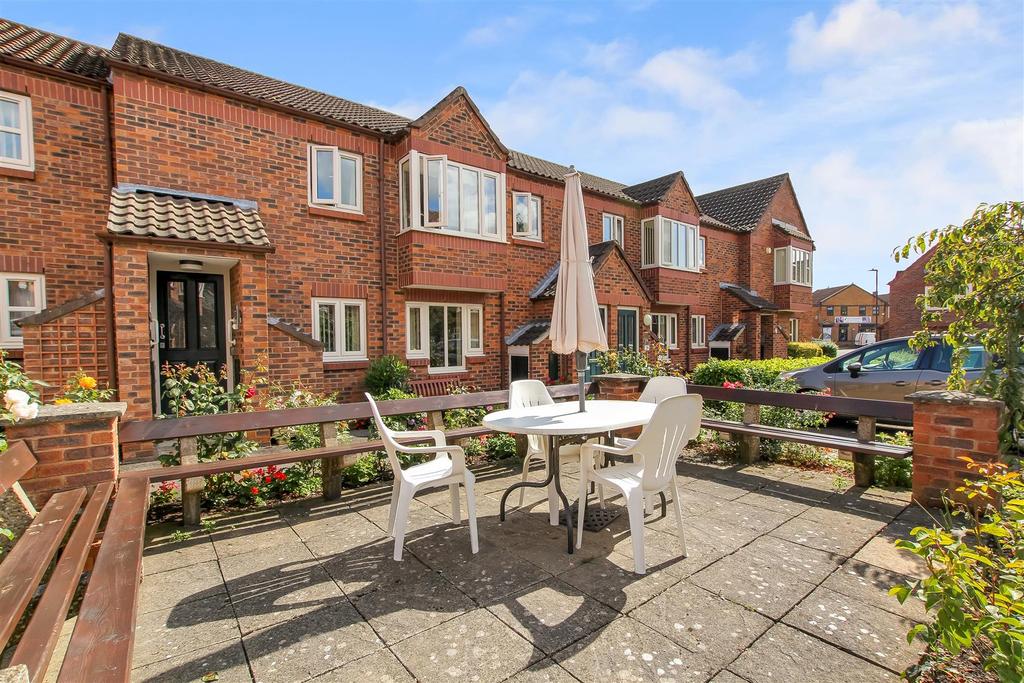 Applegarth Court, Northallerton 2 bed retirement property for sale £