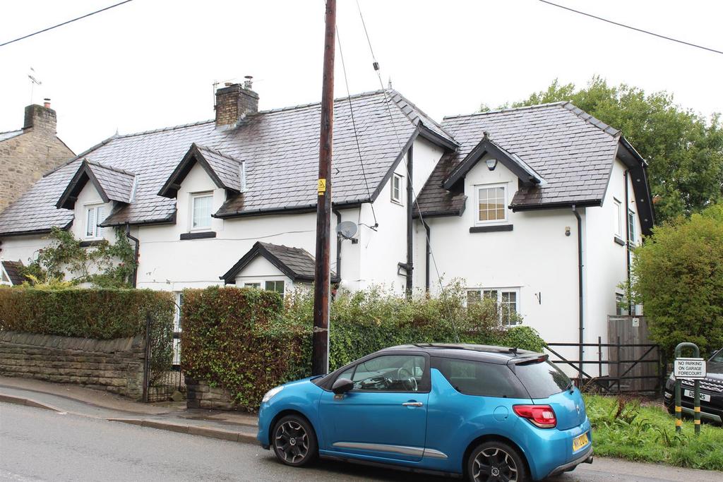 Glossop Road, Gamesley, Glossop 3 bed semidetached house for sale £