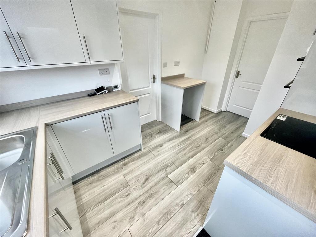 Chestnut Drive, MartonInCleveland... 3 bed semidetached house £875