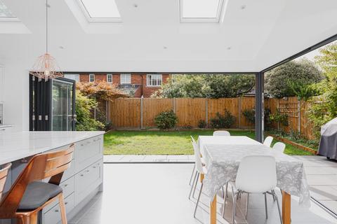 4 Tobin Close, Epsom, KT19 8AE