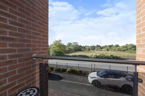 1 bedroom apartment for sale, Glenhills Court, Little Glen Road, Glen Parva, Leicester