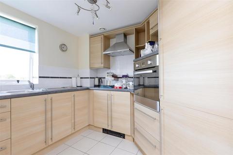 1 bedroom apartment for sale, Glenhills Court, Little Glen Road, Glen Parva, Leicester