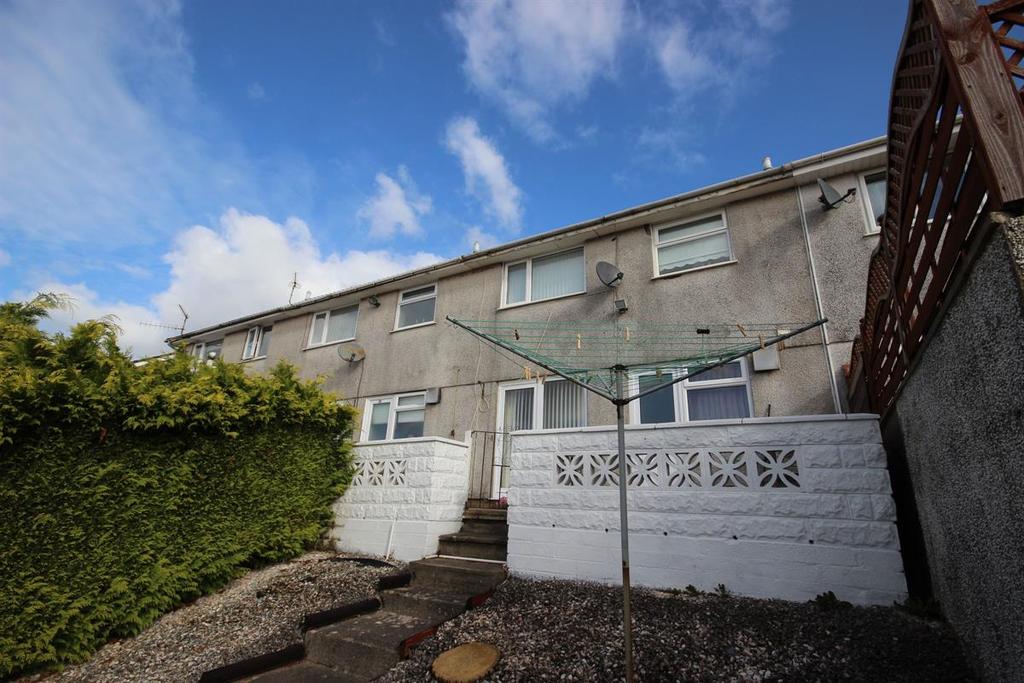 Cleveland Drive, Risca, Newport 3 bed terraced house £170,000