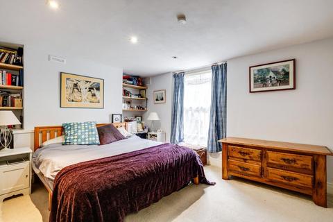 3 bedroom maisonette for sale - Healey Street, Kentish Town, London, NW1