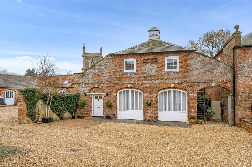 Raithby, Raithby, PE23 2 bed coach house for sale £280,000