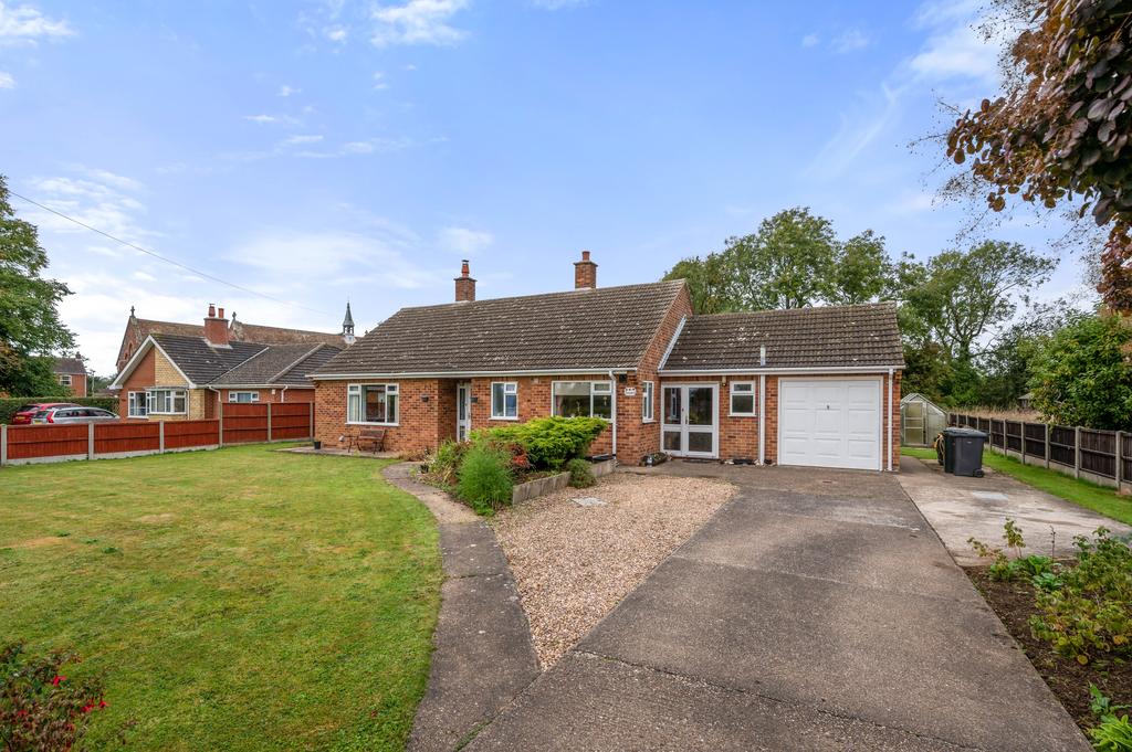 School Lane, Great Steeping, PE23 3 bed bungalow for sale £280,000