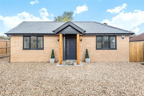 2 bedroom bungalow to rent, Lyne Gardens, Biggin Hill, Westerham, Kent, TN16