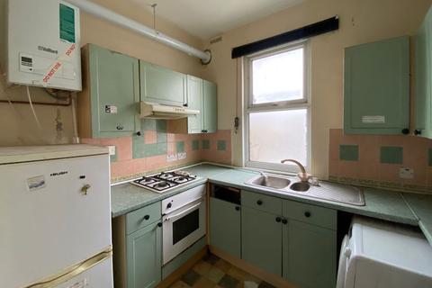 Flat 2, 58 Montague Road, Hounslow, TW3 1LD