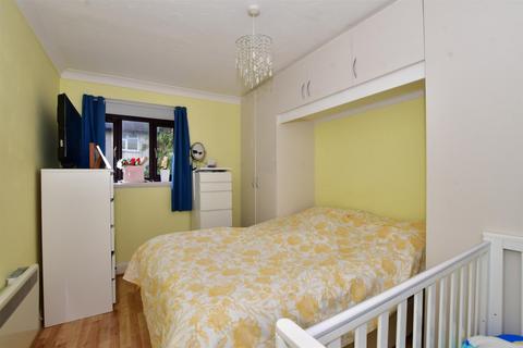 1 bedroom ground floor flat for sale, Benhill Wood Road, Sutton, Surrey