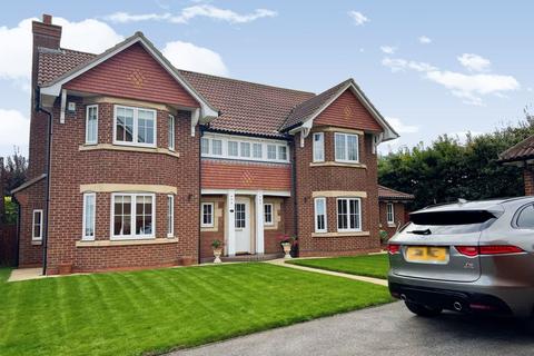 5 bedroom detached house for sale - Chelker Close, Hartlepool, Durham, TS26 0QW