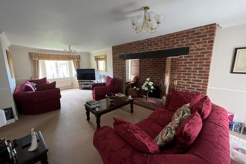 5 bedroom detached house for sale - Chelker Close, Hartlepool, Durham, TS26 0QW