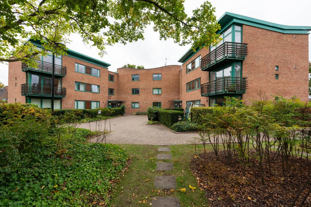 Five Mile Drive, Oxford, OX2 2 bed apartment £1,550 pcm (£358 pw)