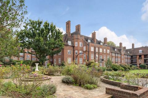 3 bedroom apartment for sale, Heathcroft, Hampstead Way