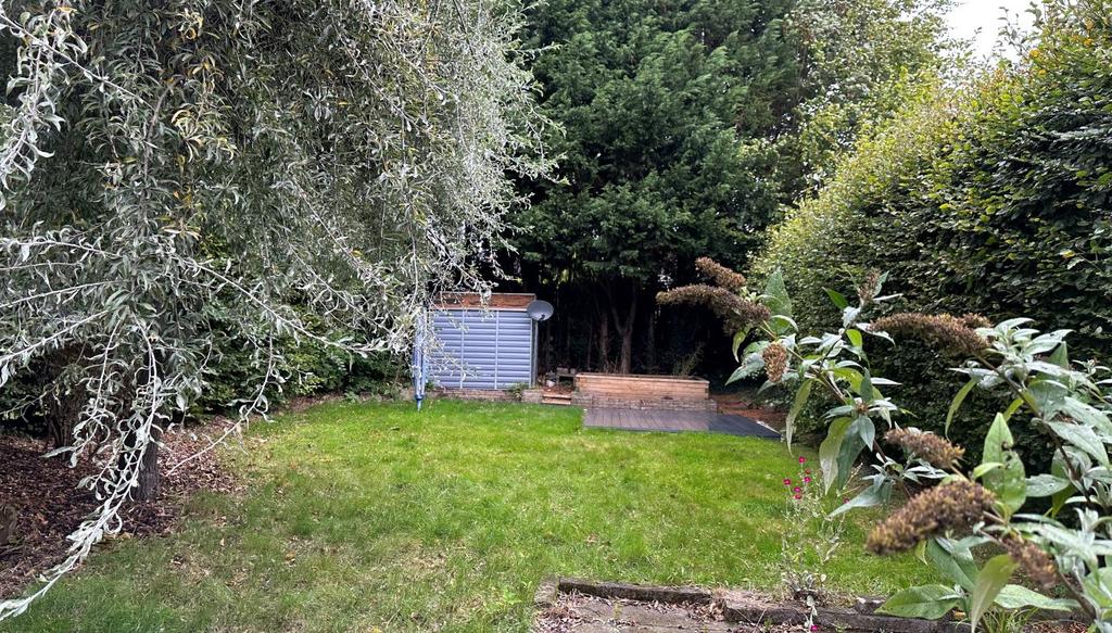 32 High Brow, Harborne, Birmingham, B17 9EN 3 bed end of terrace house
