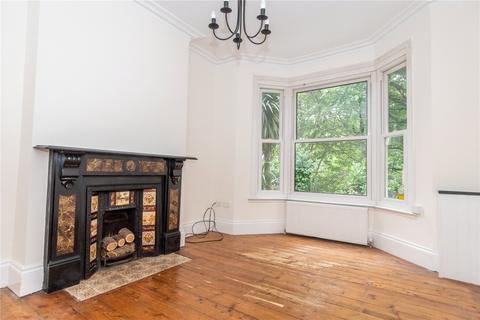 10 The Hawthorns, Moseley, Birmingham, B13 9DY