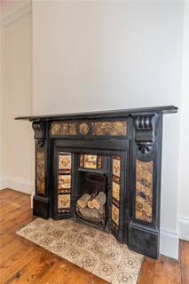 10 The Hawthorns, Moseley, Birmingham, B13 9DY