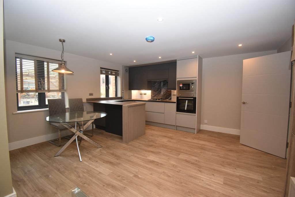 Lime Avenue, Leamington Spa, CV32 2 bed apartment £1,250 pcm (£288 pw)