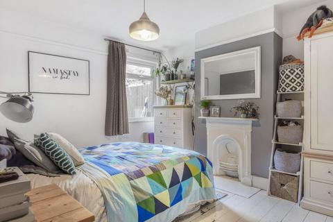 25 Lucas Road, London, SE20 7EE