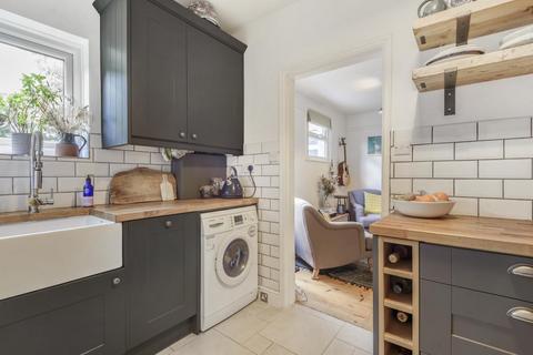 25 Lucas Road, London, SE20 7EE