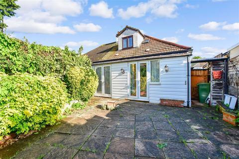 4 Hill Crescent, Hornchurch, RM11 2AP