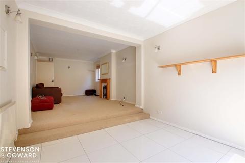 7 Carolbrook Road, Ipswich, IP2 9JF