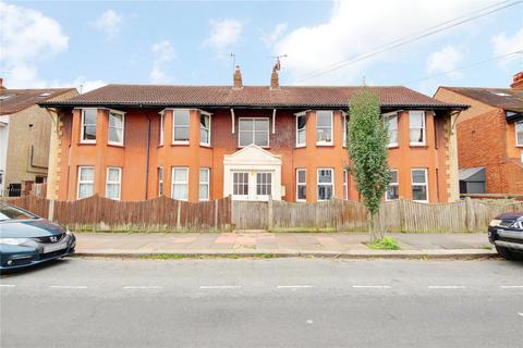 3 bedroom apartment for sale - Westbourne Avenue, Worthing, BN14