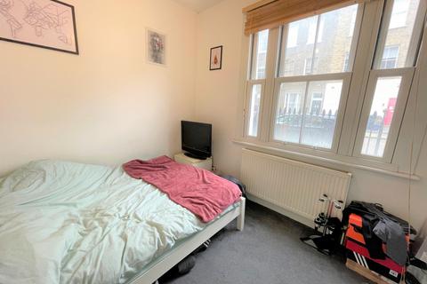 4 bedroom flat to rent, Allen Road, Newington Green, N16