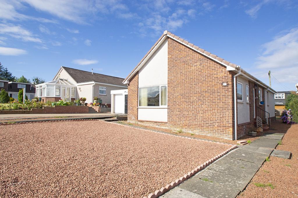 Craigie Place, Crosshouse, KA2 3 bed detached bungalow £154,995