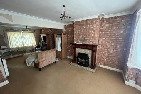 64 Fowlmere Road, Birmingham, B42 2EA