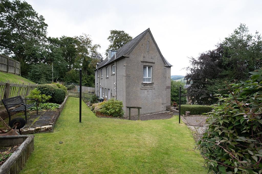 72 Ettrick Terrace, Selkirk TD7 4JR 2 bed semidetached house £120,000
