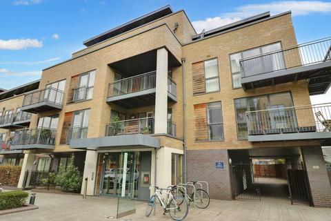 17, Newton Court Kingsley Walk, Cambridge, CB5 8TH