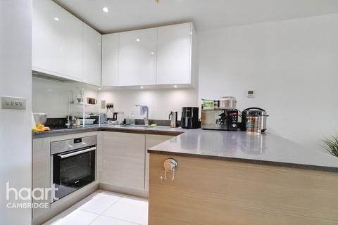 17, Newton Court Kingsley Walk, Cambridge, CB5 8TH
