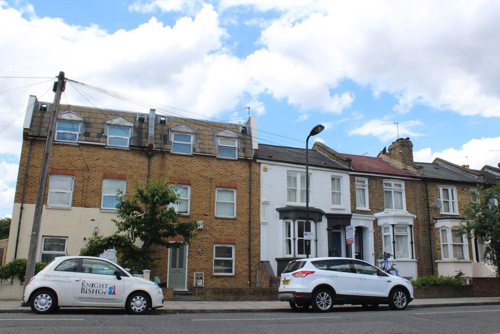 Glyn Road, Lower Clapton 4 bed house £3,400 pcm (£785 pw)
