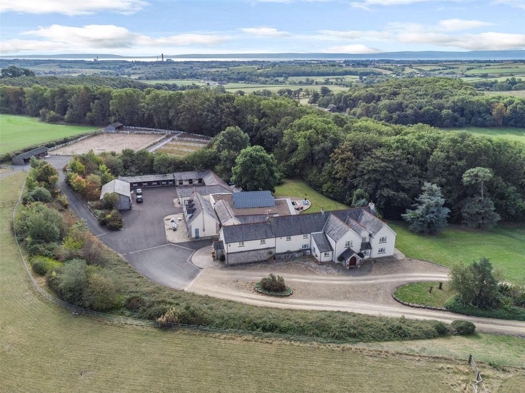 Primrose Hill, Cowbridge, Vale Of CF71 5 bed detached house