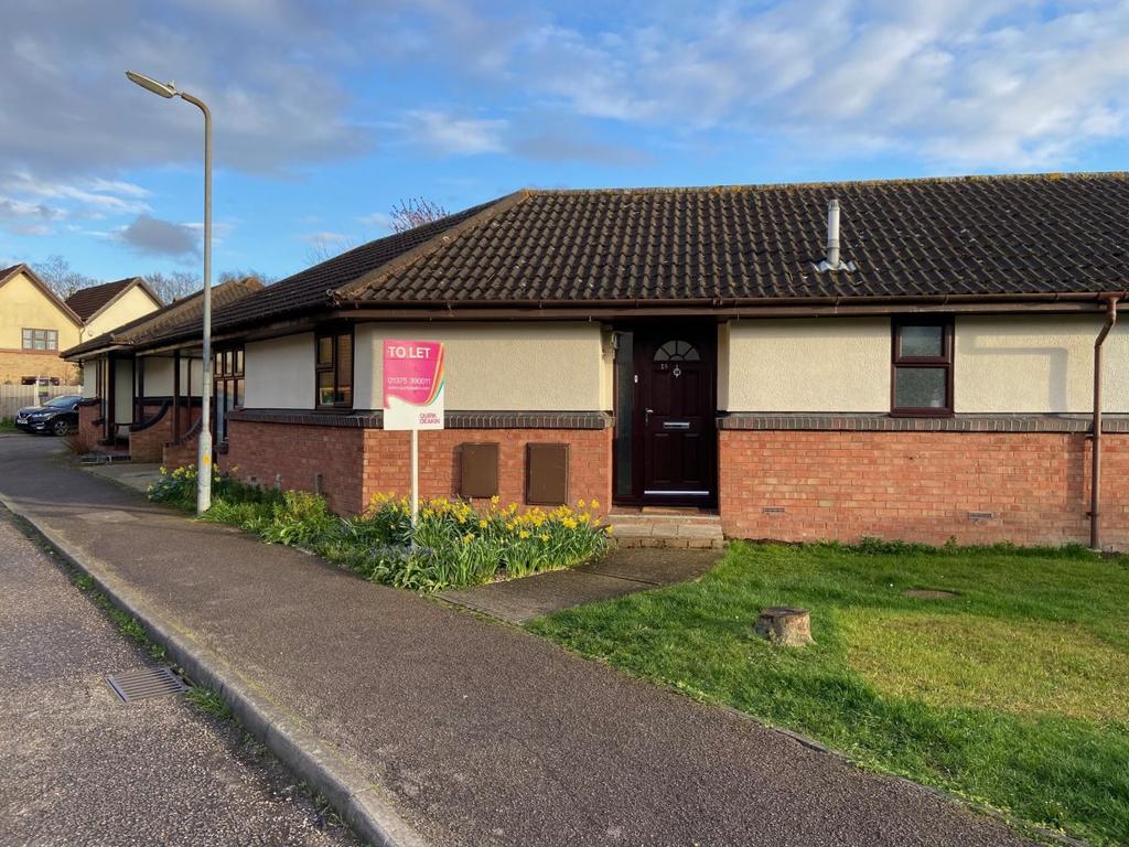 Kenton Way, Langdon Hills 2 bed semidetached house £1,450 pcm (£335 pw)