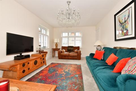 4 bedroom detached house for sale - Rother Drive, Tenterden, Kent