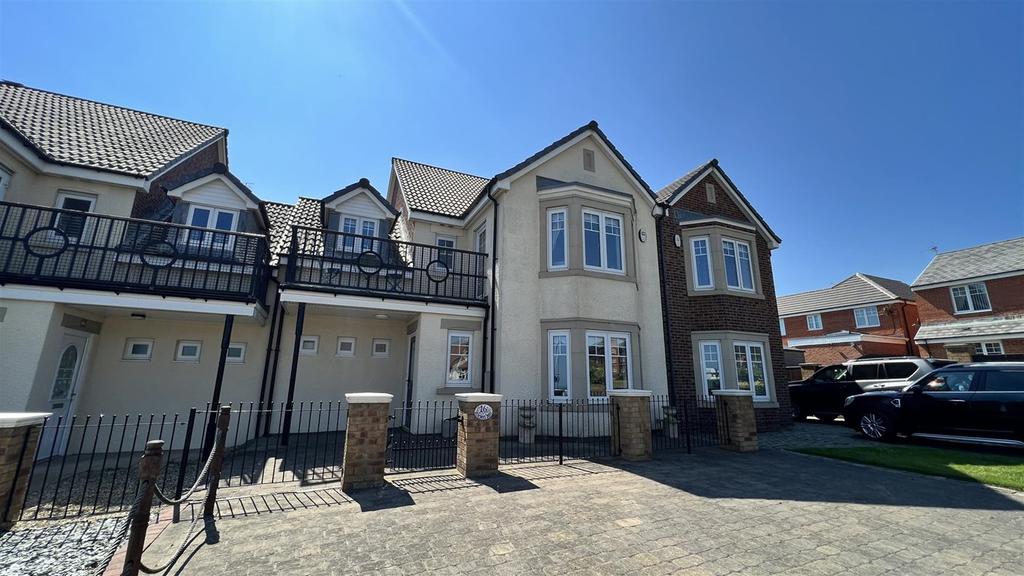Runswick Drive, Seaham, SR7 4 bed terraced house £375,000