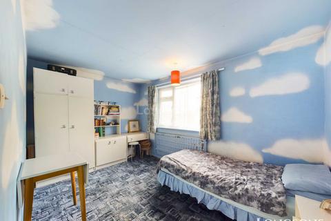 54 Hale Road, Necton, Swaffham, PE37 8EY