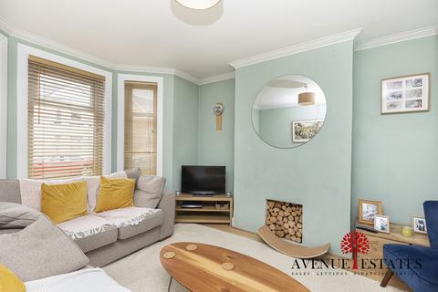 19 Markham Road, Bournemouth, BH9 1HY