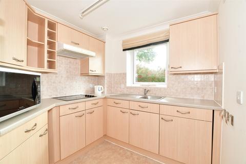 1 bedroom ground floor flat for sale - Grange Road, Uckfield, East Sussex